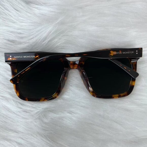 New Gentle Monster Black Sunglasses Dreamer 17 T1 main image 8